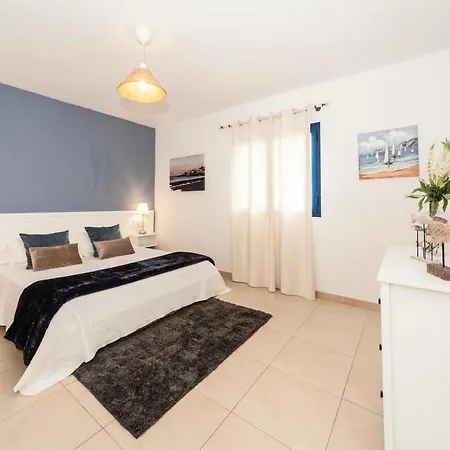 Apartment Luxury Sea Front Iii Playa Honda (Lanzarote)