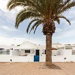 Apartament Luxury Sea Front Iii *